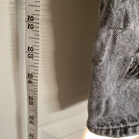 American Eagle Distressed Black Wash Jeans - Picture 7 of 7